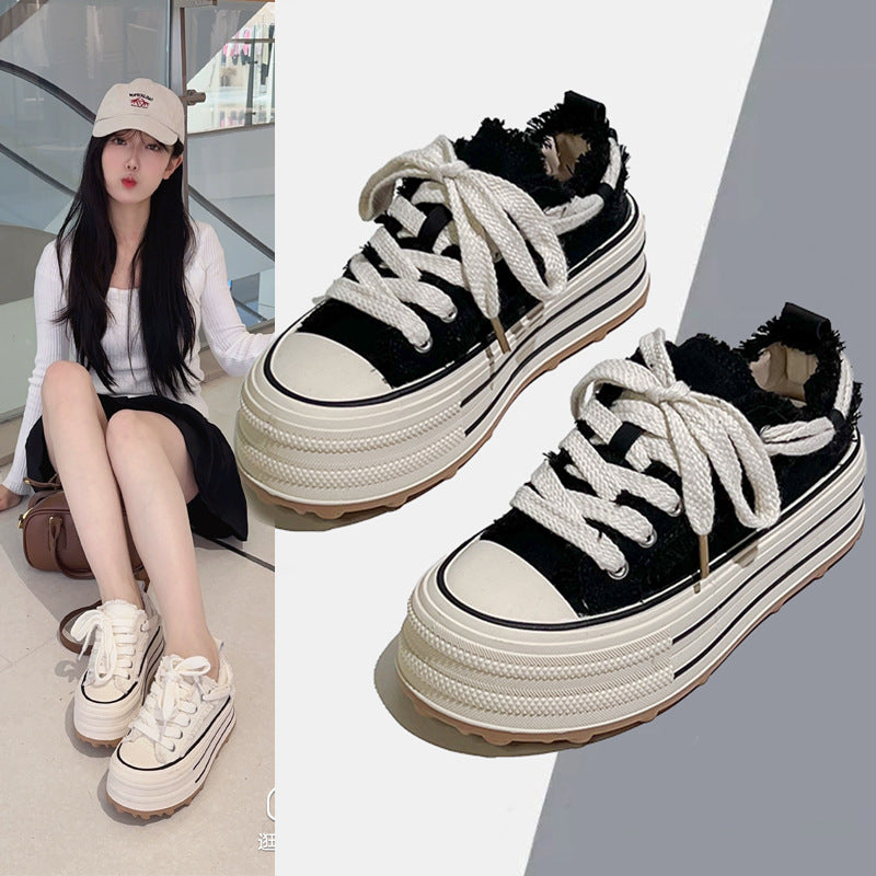 Graceful Orthopedic Shoes for Modern Look