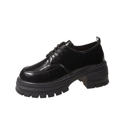 Graceful Orthopedic Shoes for Modern Look