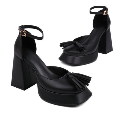 Chic Orthopedic Shoes with Unique Design
