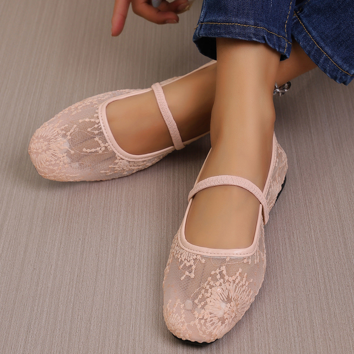 Chic Orthopedic Shoes with Unique Design