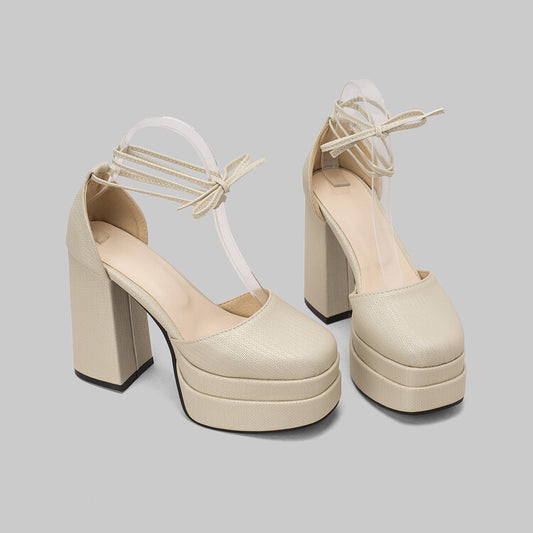 Chic Orthopedic Sandals with Unique Design