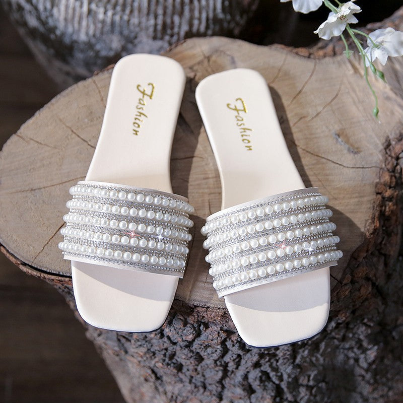 Graceful Orthopedic Sandals for Modern Look