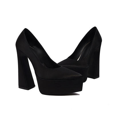 Graceful Orthopedic Shoes for Modern Look