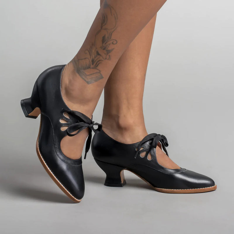 Chic Orthopedic Shoes with Unique Design