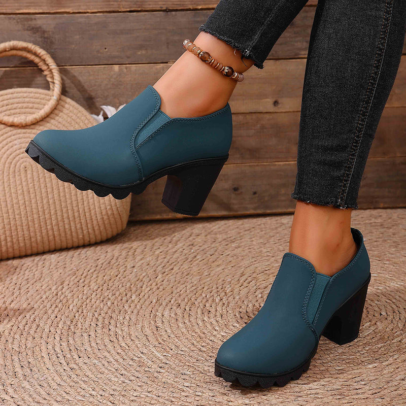 Graceful Orthopedic Shoes for Modern Look