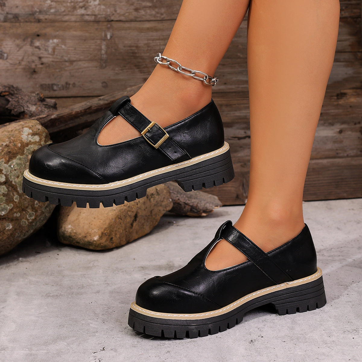 Chic Orthopedic Shoes with Unique Design