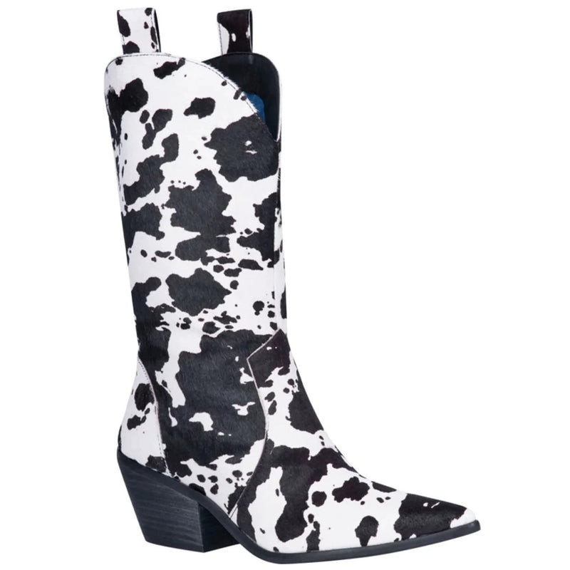 Graceful Orthopedic Boots for Modern Look