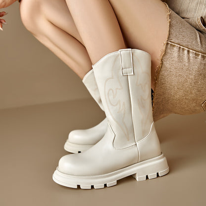 Graceful Orthopedic Boots for Modern Look