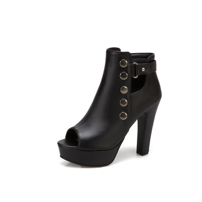 Classic Orthopedic Sandals with Timeless Style