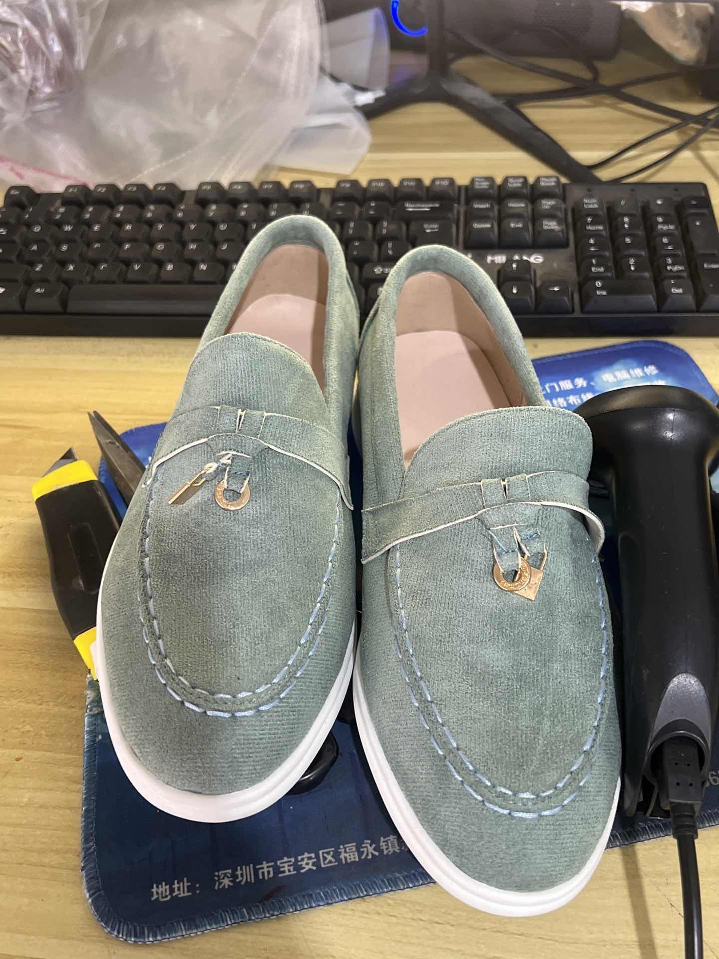 Chic Orthopedic Shoes with Unique Design