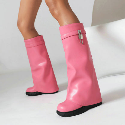 Graceful Orthopedic Boots for Modern Look