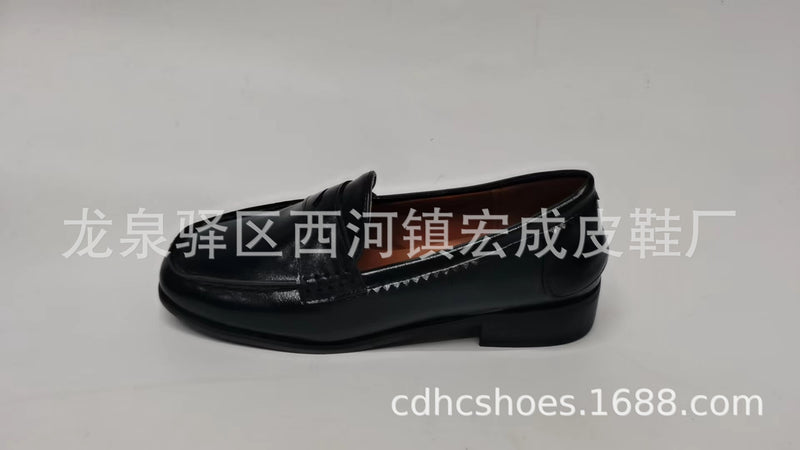 Chic Orthopedic Shoes with Unique Design
