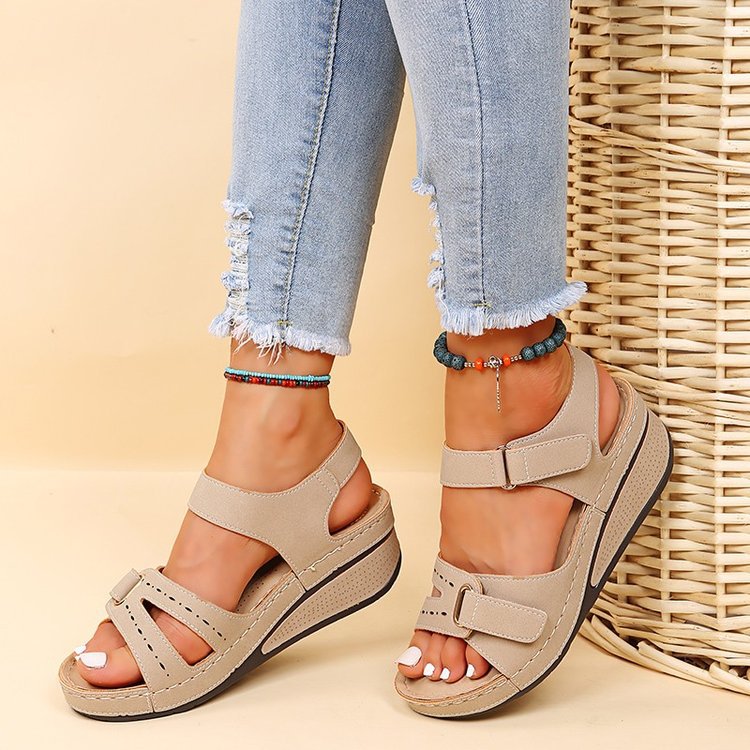 Chic Orthopedic Sandals with Unique Design