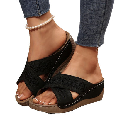 Chic Orthopedic Sandals with Unique Design