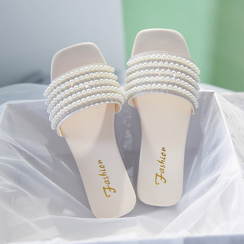 Graceful Orthopedic Sandals for Modern Look