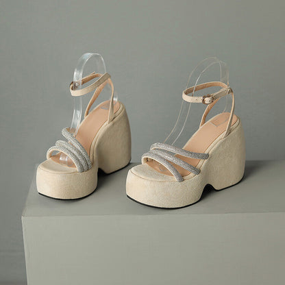 Chic Orthopedic Sandals with Unique Design