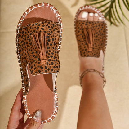 Graceful Orthopedic Sandals for Modern Look