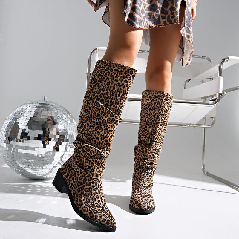 Graceful Orthopedic Boots for Modern Look