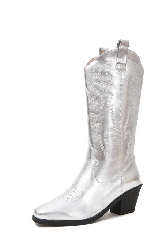 Graceful Orthopedic Boots for Modern Look
