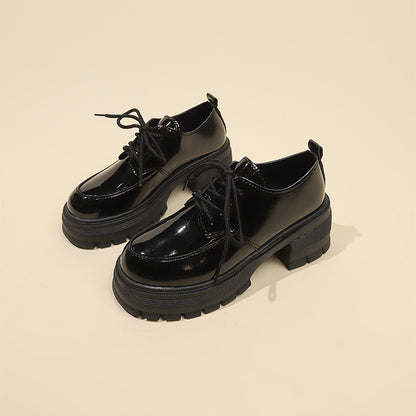 Graceful Orthopedic Shoes for Modern Look