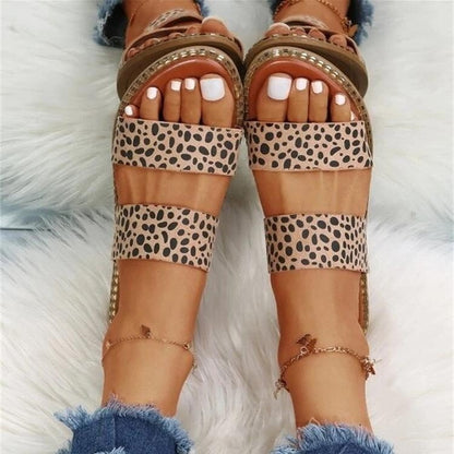 Chic Orthopedic Sandals with Unique Design