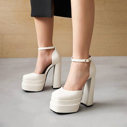 Chic Orthopedic Sandals with Unique Design