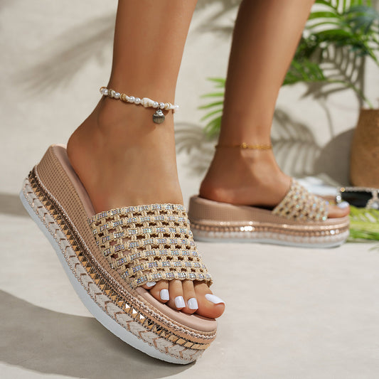 Graceful Orthopedic Sandals for Modern Look