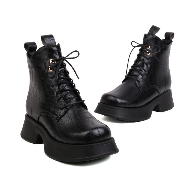 Chic Orthopedic Boots with Unique Design