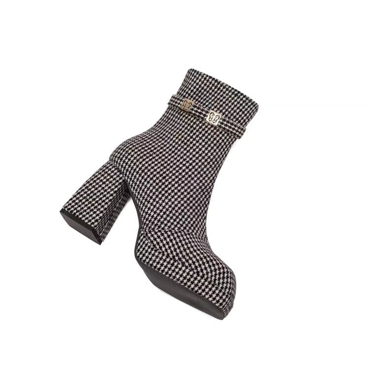 Graceful Orthopedic Boots for Modern Look