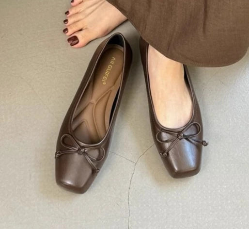 Fashionable and Supportive Orthopedic Shoes