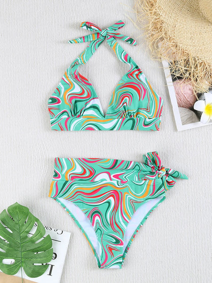 Beautifully Finished Bikini in a Timeless Design