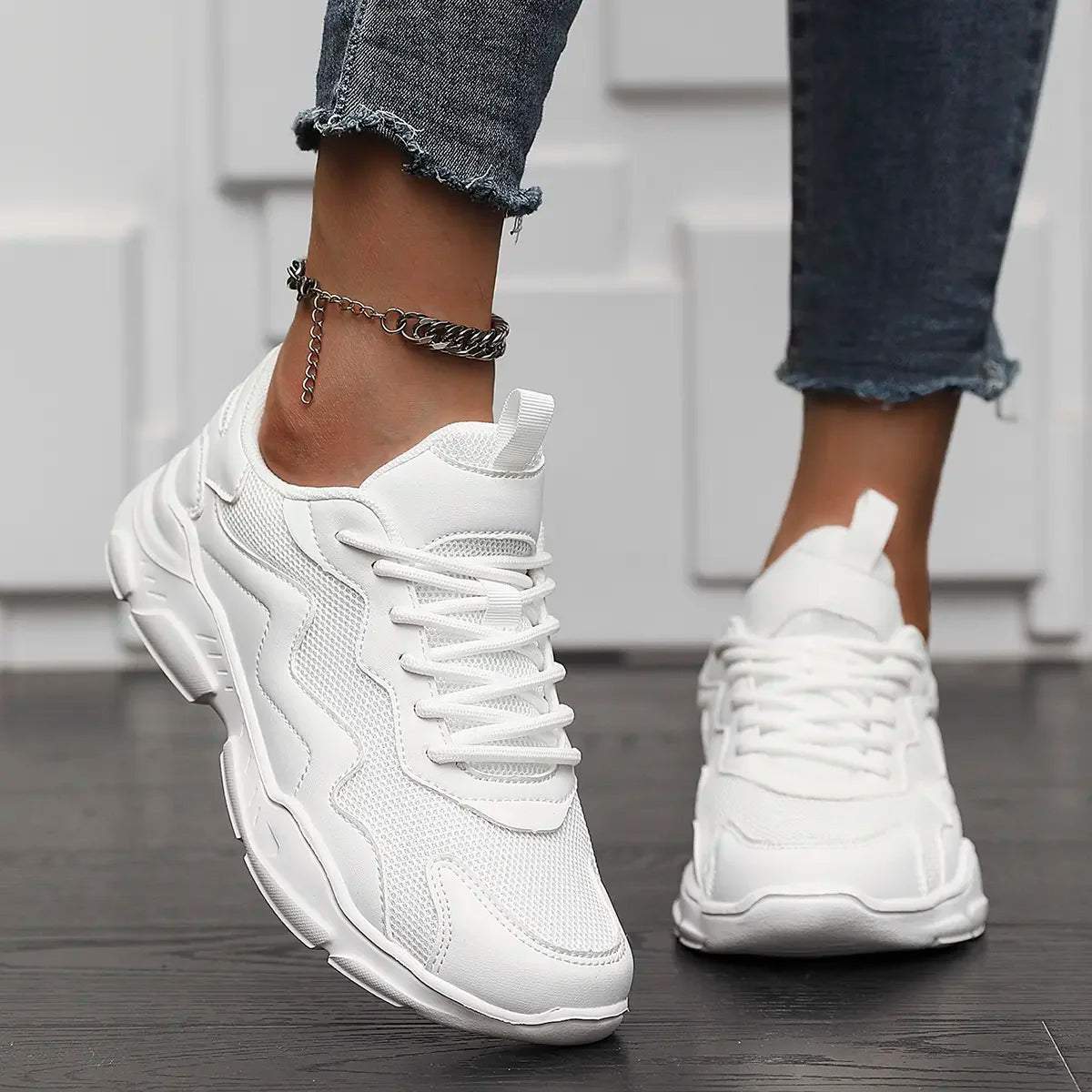 Comfortable and Fashionable Orthopedic Sneakers