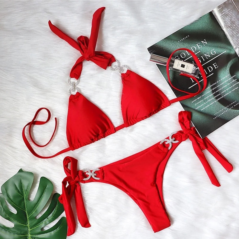 Effortlessly Bathing Suit With a Timeless Design