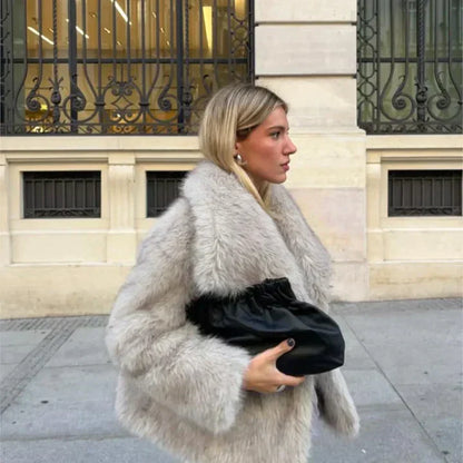 LM | Modern and comfortable winter dress