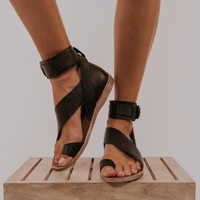 LM | Cross strap ankle wrap toe ring sandals