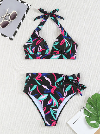 Beautifully Finished Bikini in a Timeless Design