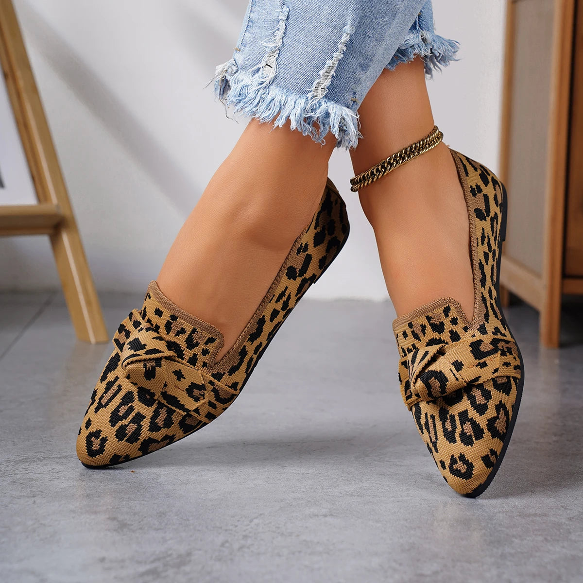 Tailored and Comfortable Orthopedic Sneakers