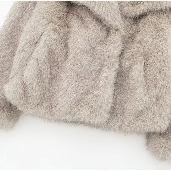 LM | Modern and comfortable winter dress