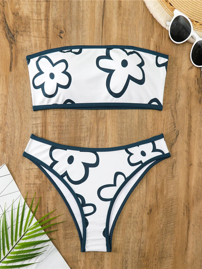 Beautifully Finished Bikini in a Timeless Design