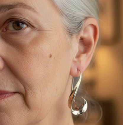Elegant Gold Earring for Every Occasion