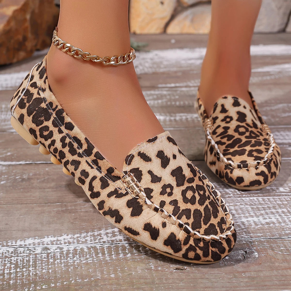 Versatile and Supportive Orthopedic Sneakers