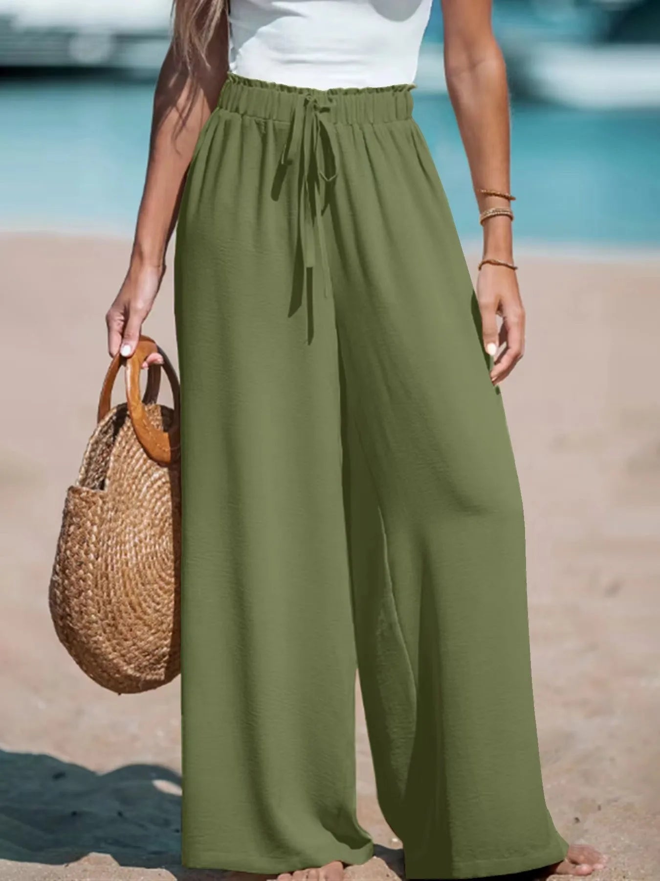 Sleek and Contemporary Pants
