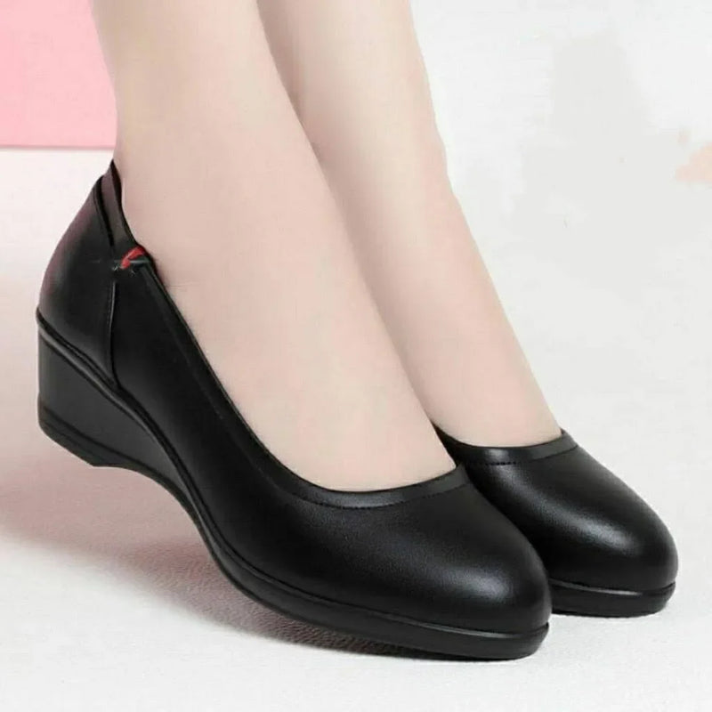 Durable and Supportive Orthopedic Shoes