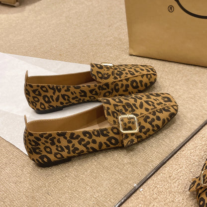 Casual and Supportive Orthopedic Sneakers