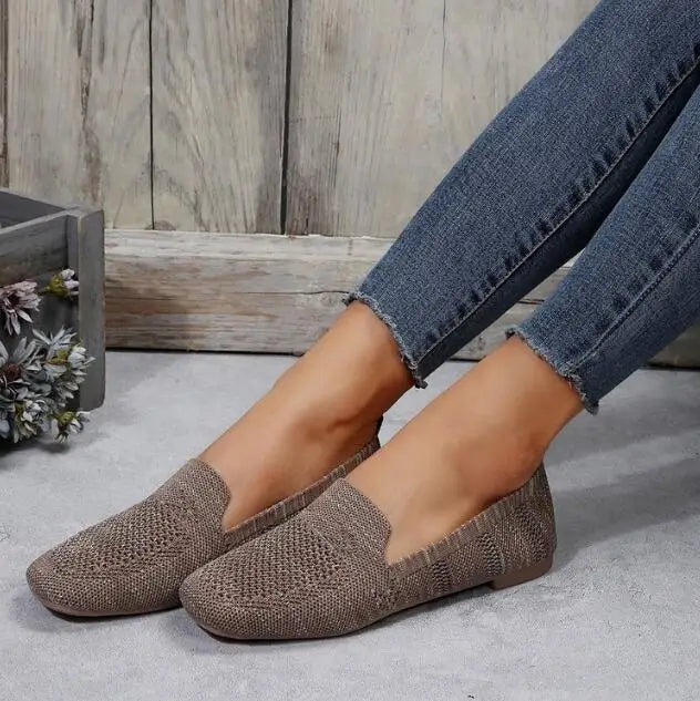 Versatile and Supportive Orthopedic Flats