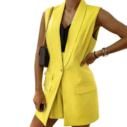 LM | Trude - Sleeveless, One-button closure, Versatile colors - Perfect for spring and fall