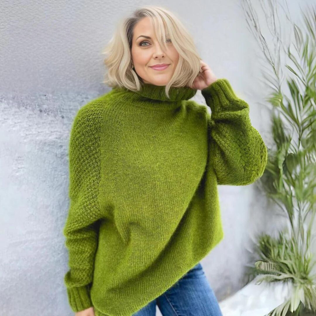 Mia | Elegant Turtleneck Sweater