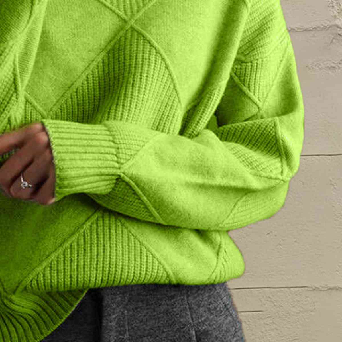 LM | Versatile and comfortable sweater