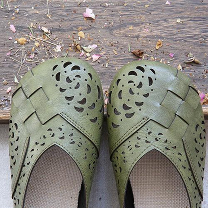 LM | Breathable leather flats in vintage style