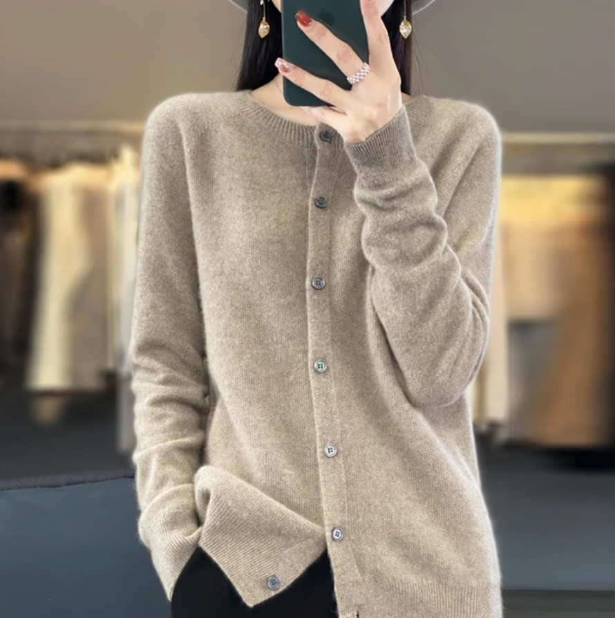 Timeless Vintage Style Jumper